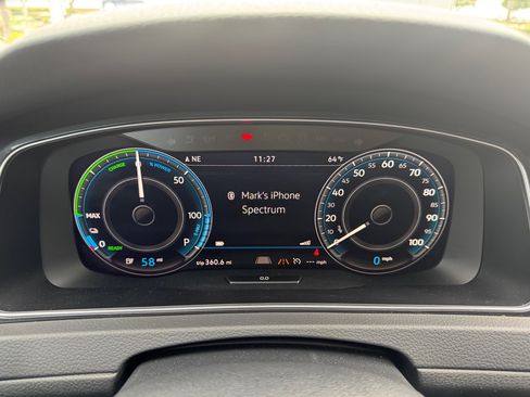 Used 2019 Volkswagen e-Golf SEL Premium image 13