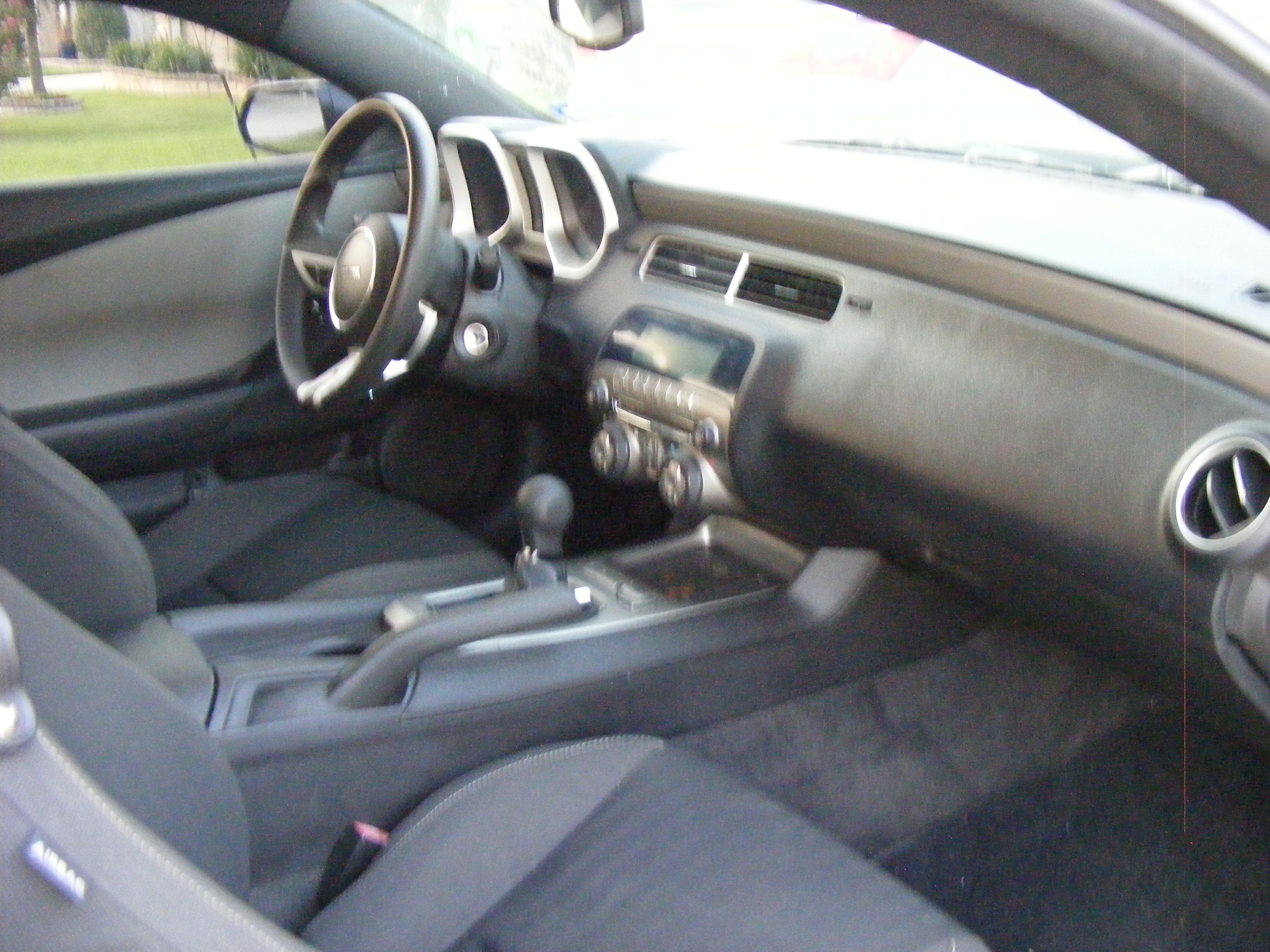 Used 2011 Chevrolet Camaro LS RWD image 4
