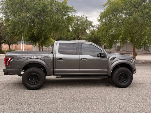 Used 2018 Ford F150 Raptor w/ Equipment Group 802A Luxury AWD/4WD image 5