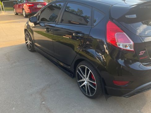 Used 2017 Ford Fiesta ST image 5