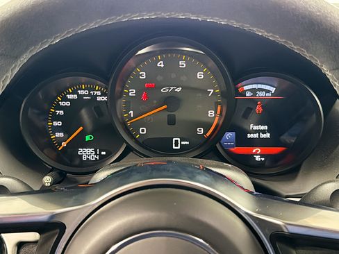 Used 2016 Porsche Cayman GT4 RWD image 11