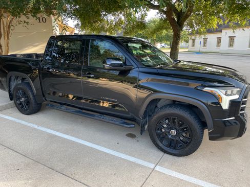 Used 2024 Toyota Tundra Limited AWD/4WD image 1