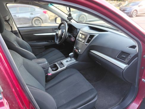 Used 2013 Subaru Outback 2.5i Premium w/ All-Weather Pkg image 9