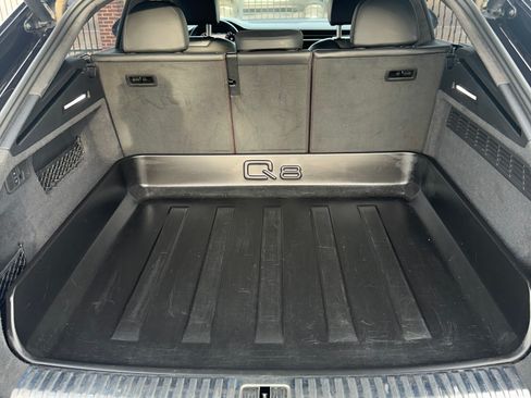 Used 2019 Audi Q8 Prestige image 24