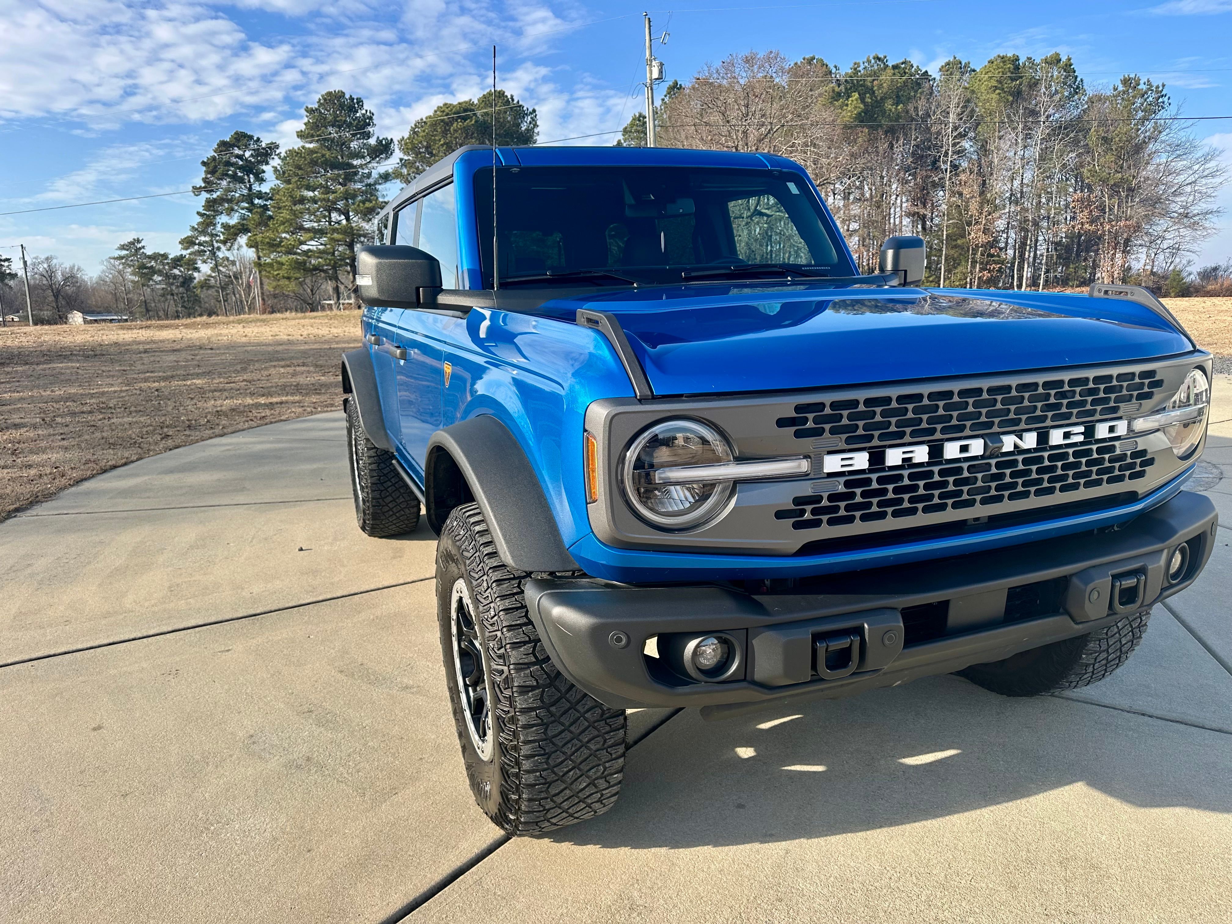 Used 2022 Ford Bronco Badlands AWD/4WD image 1