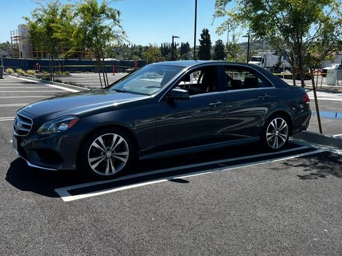 Used 2016 Mercedes-Benz E 350 Sedan image 2