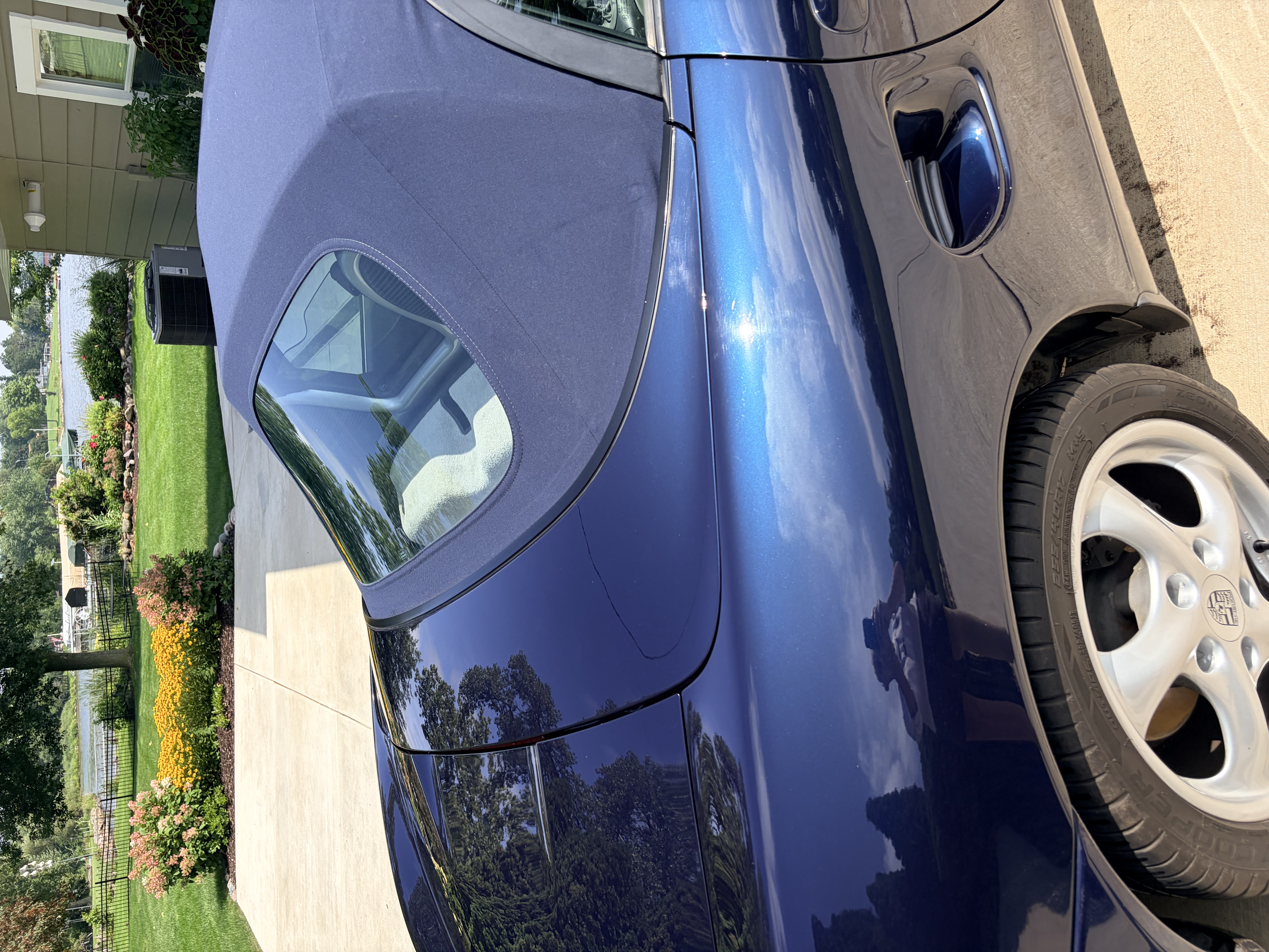 Used 1999 Porsche Boxster RWD image 16