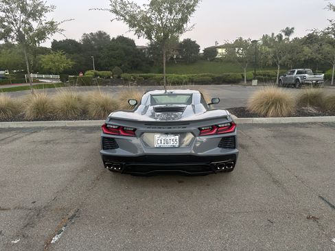 Used 2025 Chevrolet Corvette Stingray Preferred Conv w/ 2LT image 2
