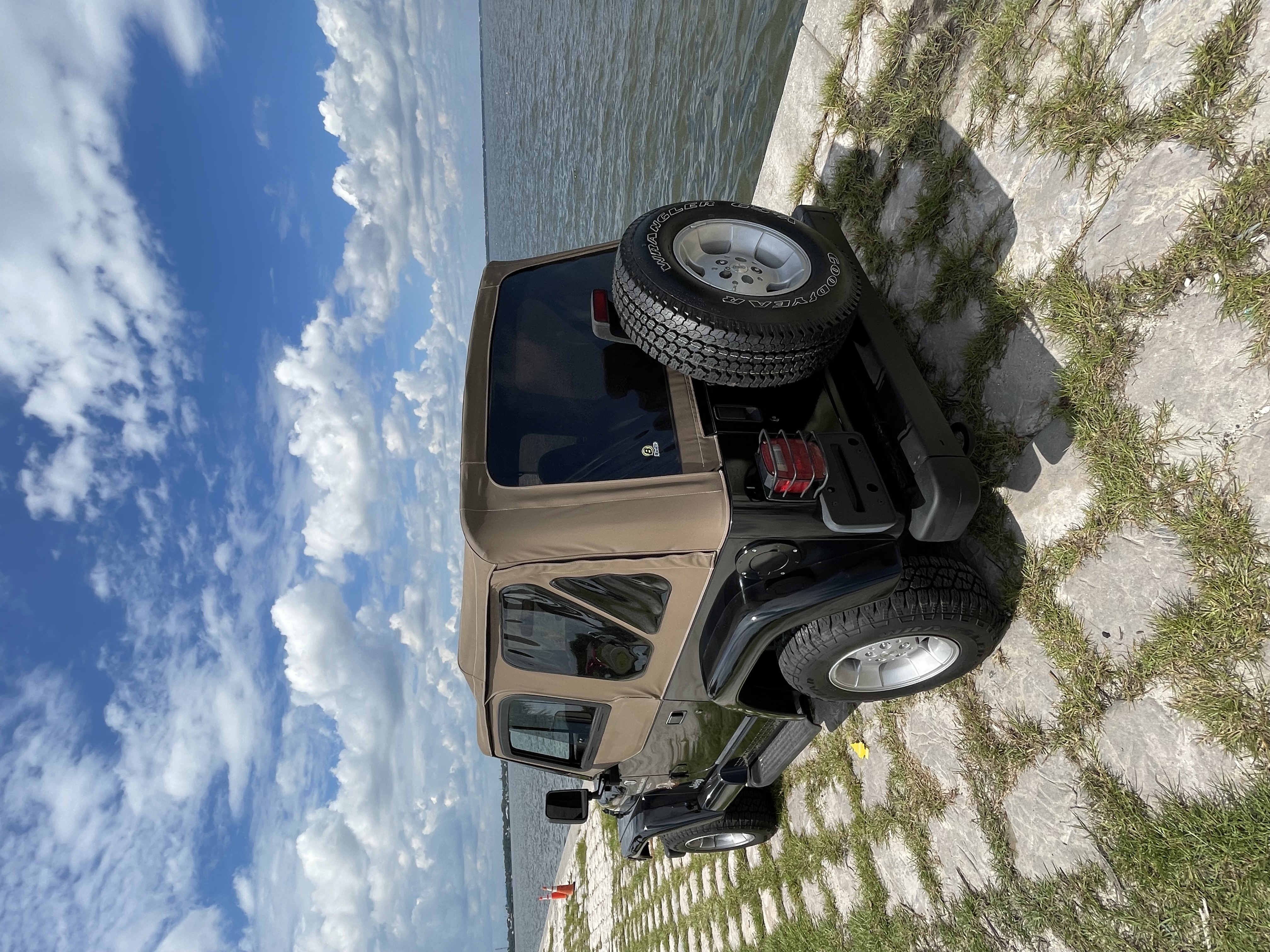 Used 1999 Jeep Wrangler Sahara AWD/4WD image 18