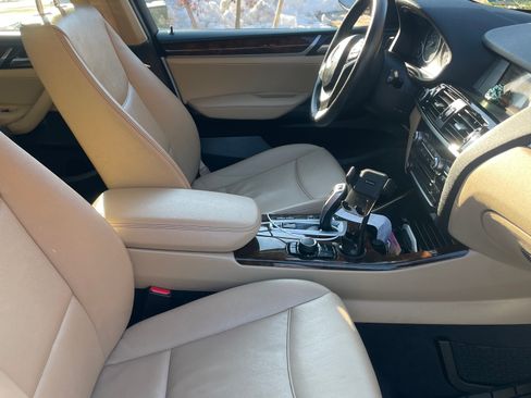 Used 2017 BMW X3 xDrive28i image 10