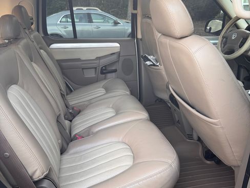 Used 2005 Mercury Mountaineer Premier image 11