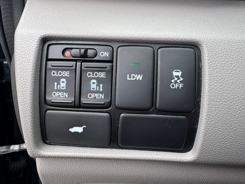 Used 2016 Honda Odyssey EX-L image 21