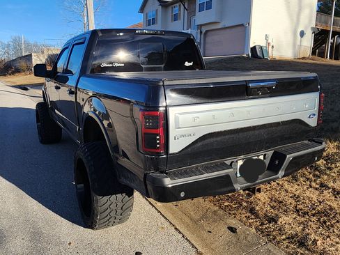 Used 2015 Ford F150 Platinum w/ Equipment Group 701A Luxury image 10