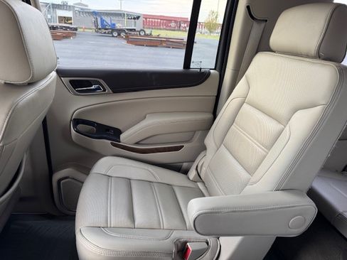 Used 2019 GMC Yukon XL Denali w/ Denali Ultimate Package image 16