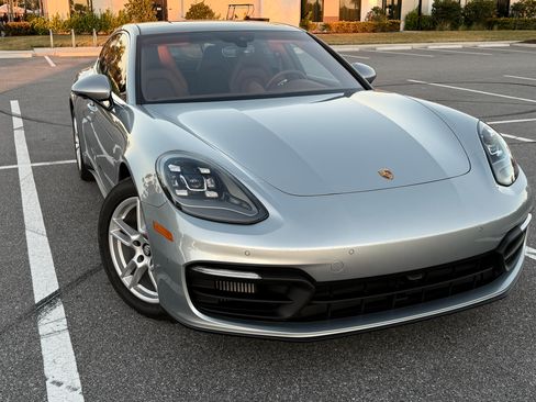 Used 2021 Porsche Panamera 4 image 19