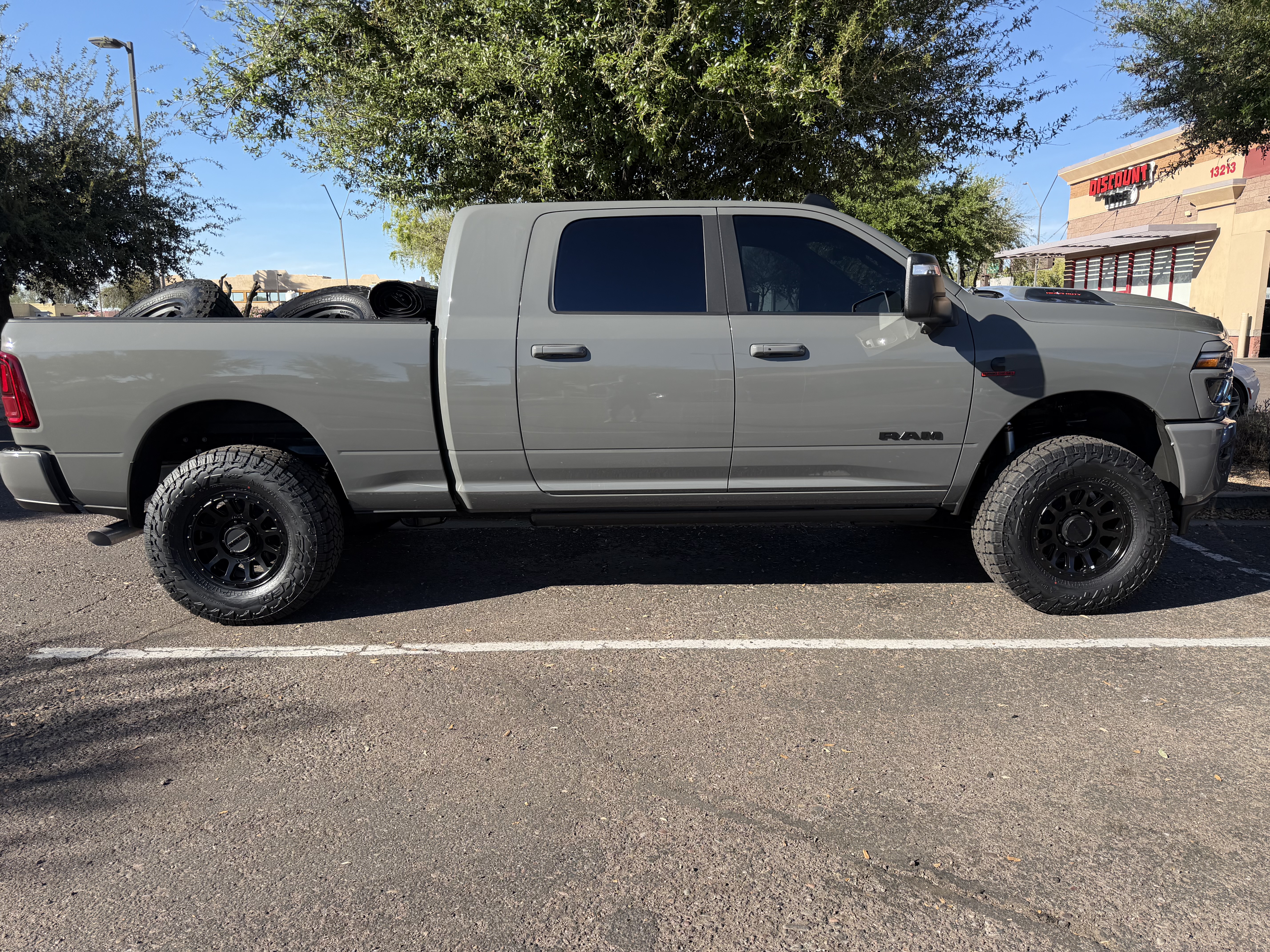 Used 2026 RAM 2500 Laramie w/ Night Edition AWD/4WD image 8