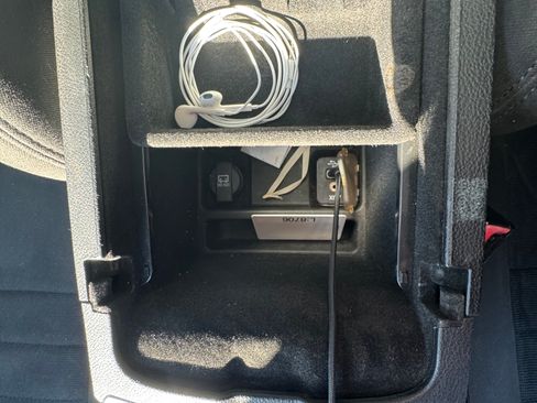 Used 2012 Dodge Charger SXT w/ Technology Group image 14