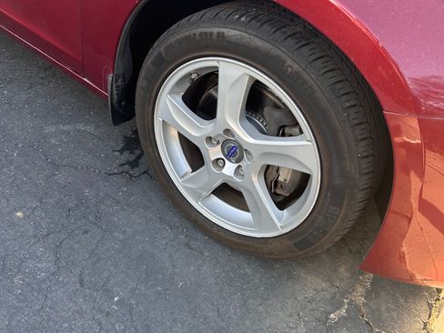 Used 2012 Volvo S60 T5 image 11