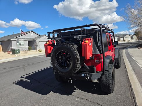 Used 2010 Jeep Wrangler Unlimited Sport image 5