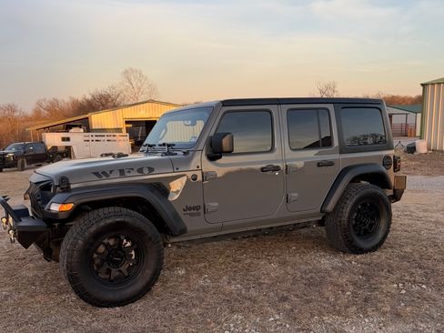 Used 2021 Jeep Wrangler Unlimited Sport image 11