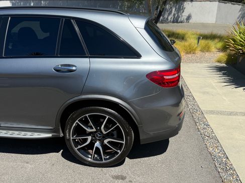 Used 2018 Mercedes-Benz GLC 43 AMG 4MATIC image 10