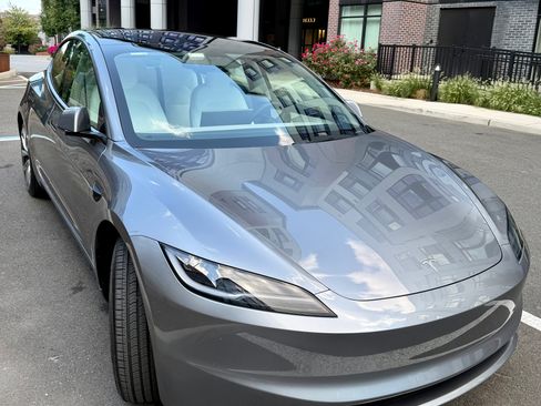 Used 2025 Tesla Model 3 Long Range RWD image 4