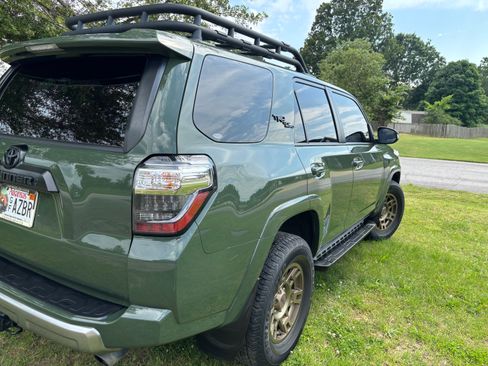 Used 2022 Toyota 4Runner TRD Off-Road Premium w/ Moonroof Package image 5