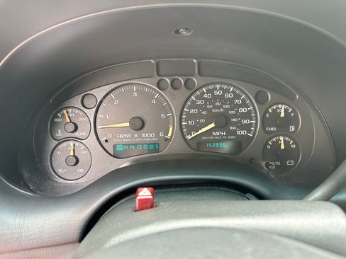 Used 2002 Chevrolet S10 Pickup LS w/ LS Preferred Equipment Group image 10