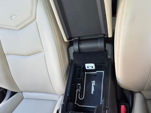 Used 2017 Cadillac XT5 Sport Utility 4D w/ LPO, Wheel Lock Package image 21