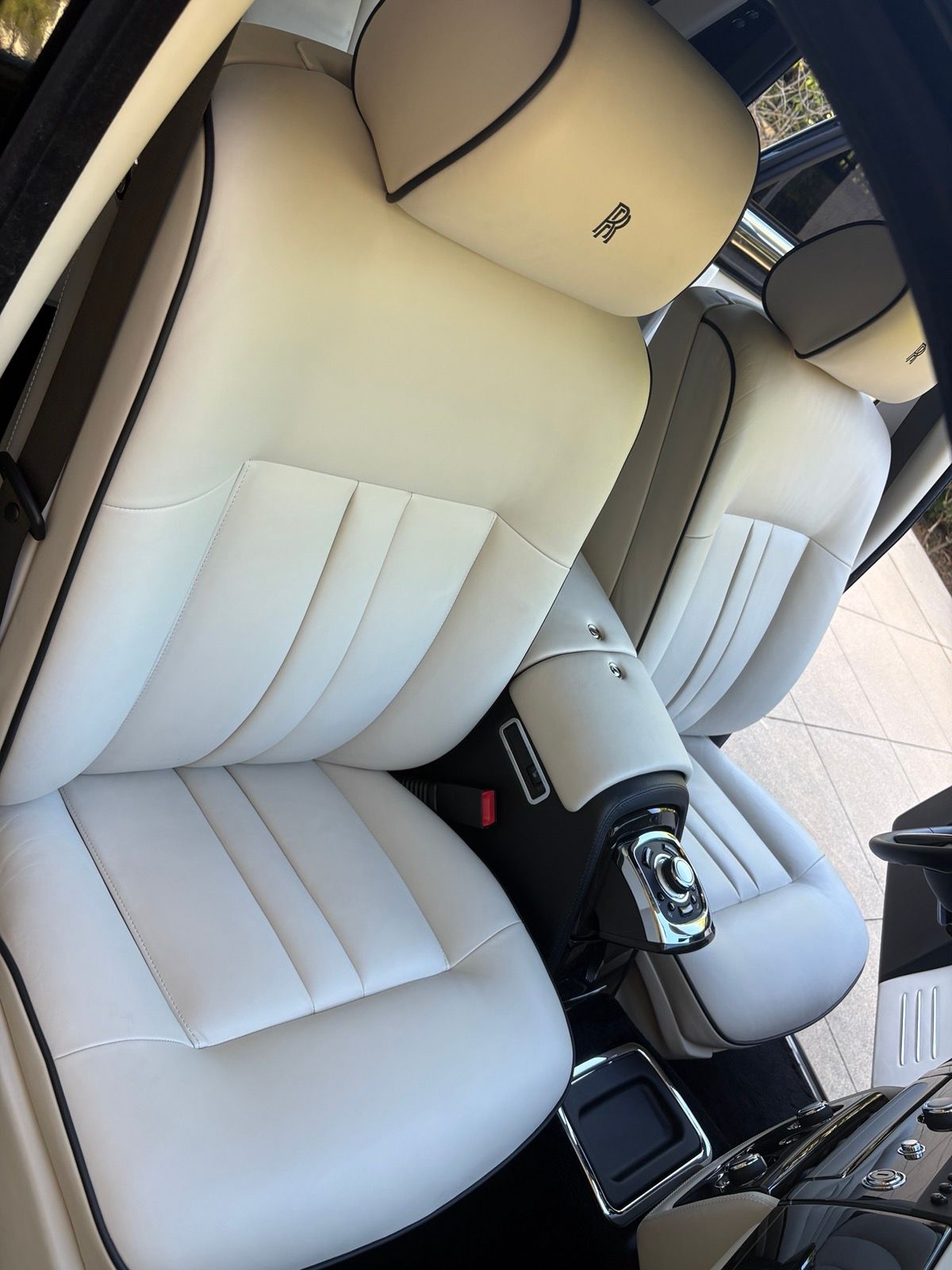 Used 2015 Rolls-Royce Phantom Sedan RWD image 13