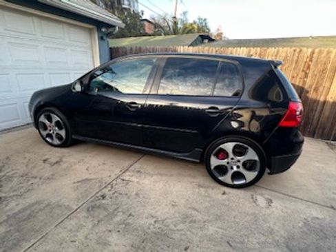 Used 2009 Volkswagen GTI 2.0T Hatchback Sedan 4D image 4