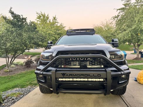 Used 2013 Toyota Sequoia Platinum image 5