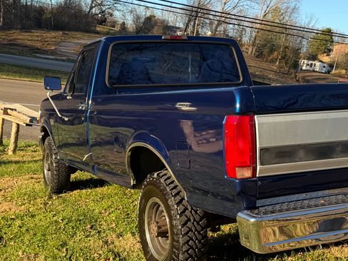 Used 1996 Ford F250 4x4 Regular Cab image 4