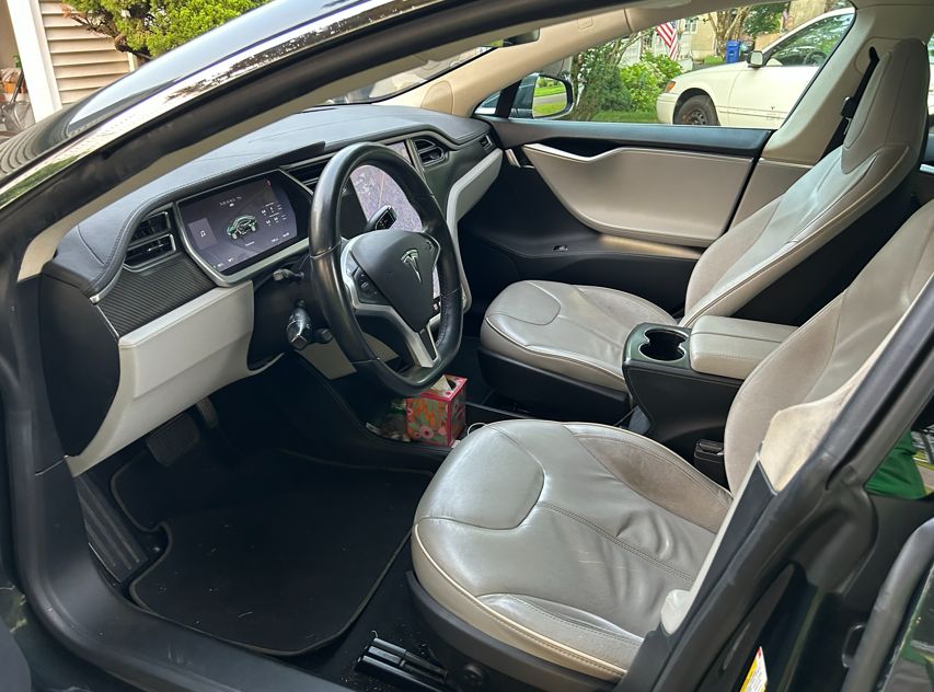 Used 2013 Tesla Model S RWD image 8