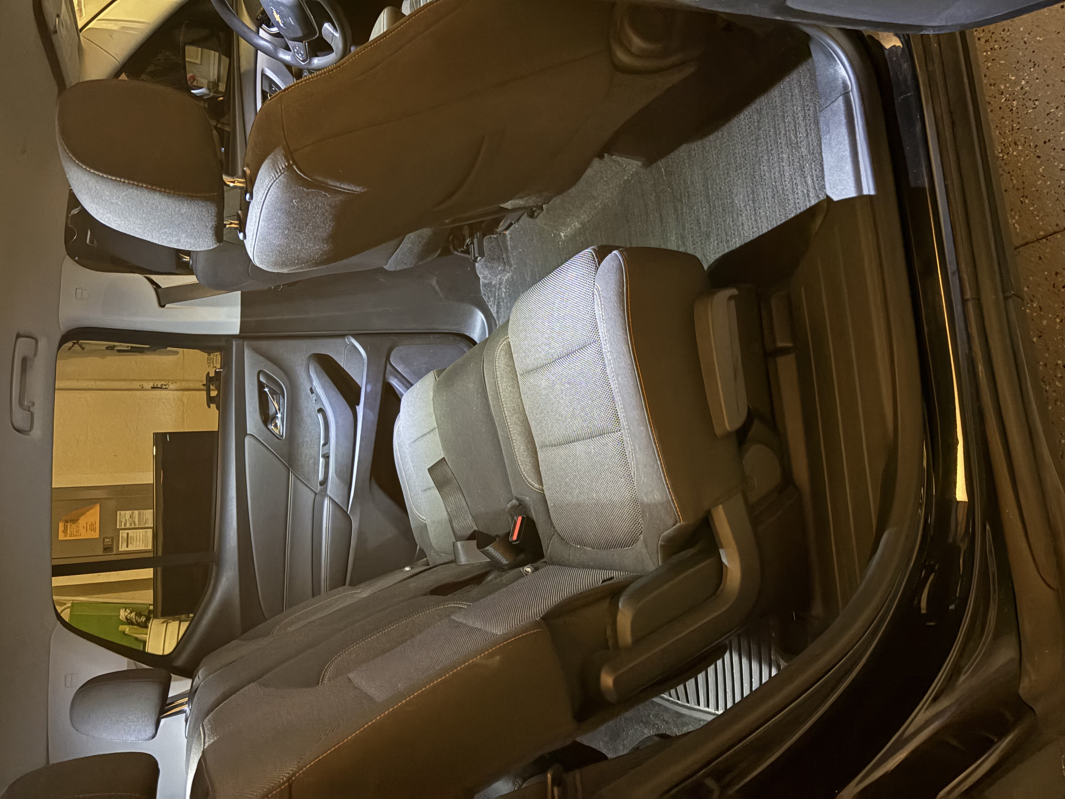 Used 2020 Chevrolet Traverse LS FWD image 12