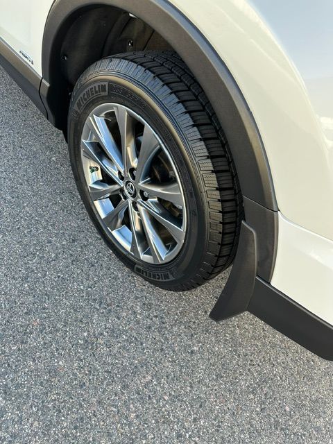 Used 2018 Toyota RAV4 Limited w/ Advanced Technology Package AWD/4WD image 10