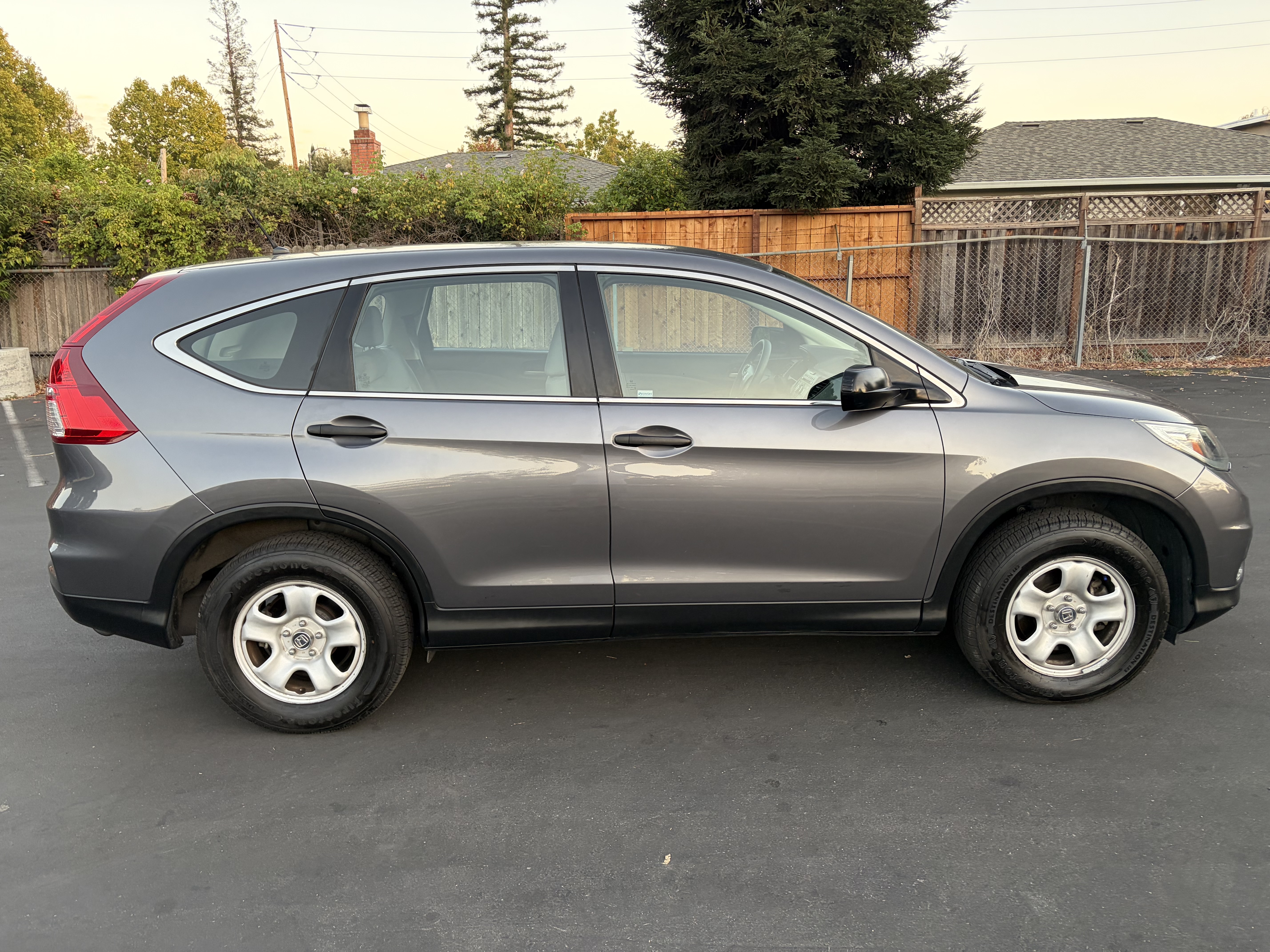 Used 2015 Honda CR-V LX image 8