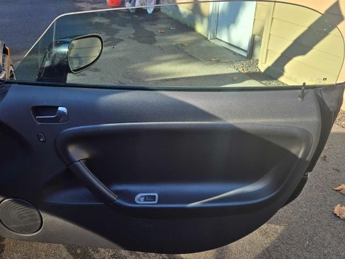 Used 2008 Pontiac Solstice GXP w/ Premium Package image 10