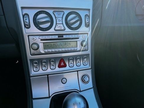 Used 2005 Chrysler Crossfire Limited image 6