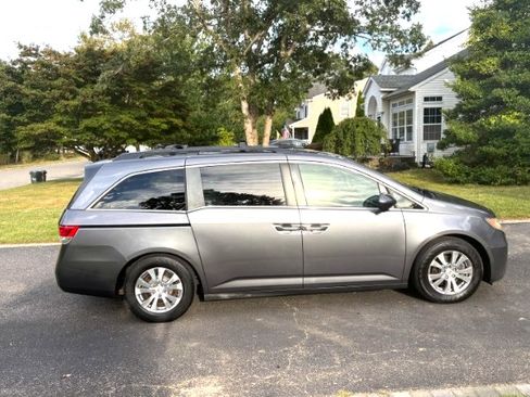 Used 2014 Honda Odyssey EX image 12