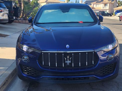Used 2017 Maserati Levante image 1