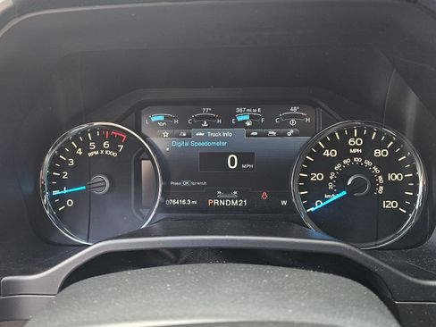 Used 2016 Ford F150 Platinum w/ Equipment Group 701A Luxury image 29