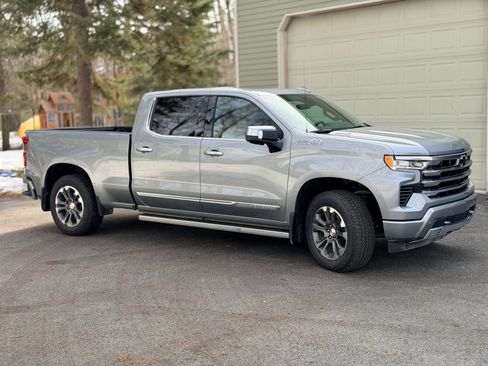 Used 2026 Chevrolet Silverado 1500 High Country w/ Technology Package AWD/4WD image 1
