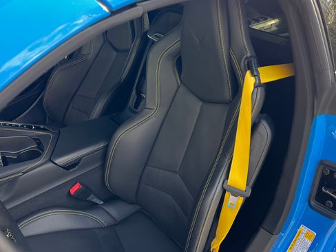 Used 2021 Chevrolet Corvette Stingray Preferred Cpe w/ Z51 Performance Package RWD image 5