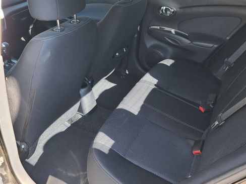 Used 2015 Nissan Versa SV image 13
