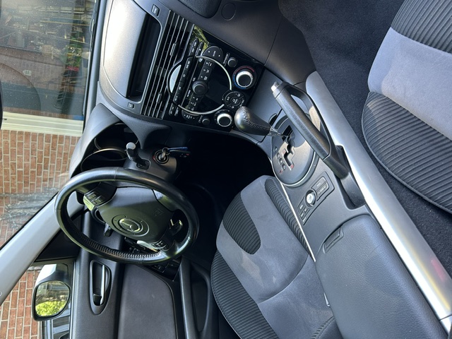 Used 2004 MAZDA RX-8 w/ AT Touring Pkg RWD image 10
