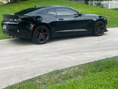 Used 2023 Chevrolet Camaro SS image 2