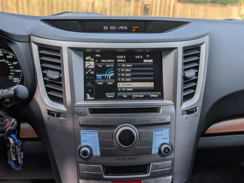 Used 2014 Subaru Outback 3.6R Limited image 24