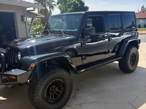 Used 2016 Jeep Wrangler Unlimited Rubicon image 1