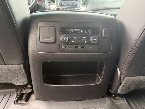 Used 2018 Chevrolet Tahoe Premier RWD image 21